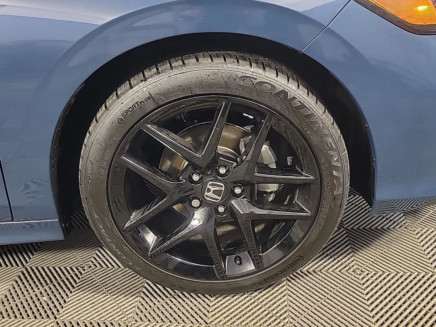 Certified 2025 Honda Civic Sport image 3