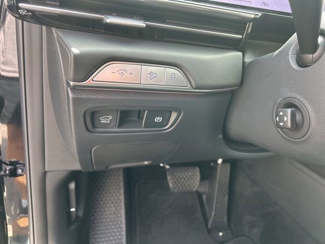 Used 2025 Genesis GV80 2.5T Standard AWD/4WD image 17
