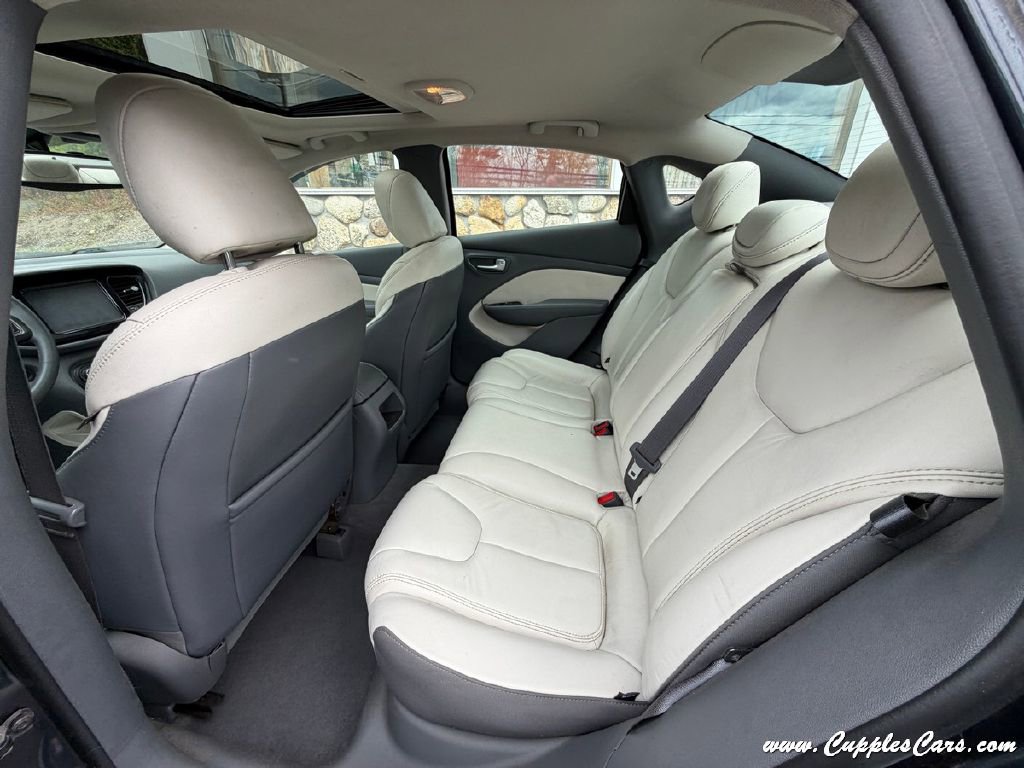 Used 2013 Dodge Dart Limited w/ Premium Group FWD image 23