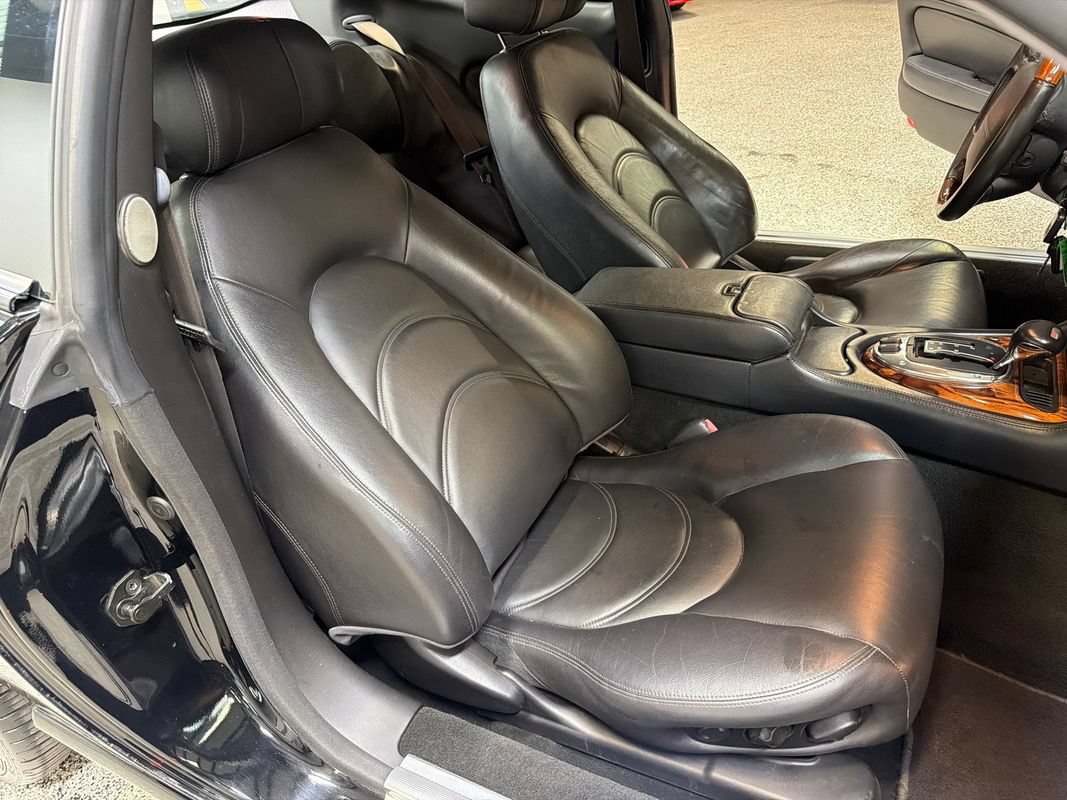 Used 2005 Jaguar XK8 Coupe RWD image 26