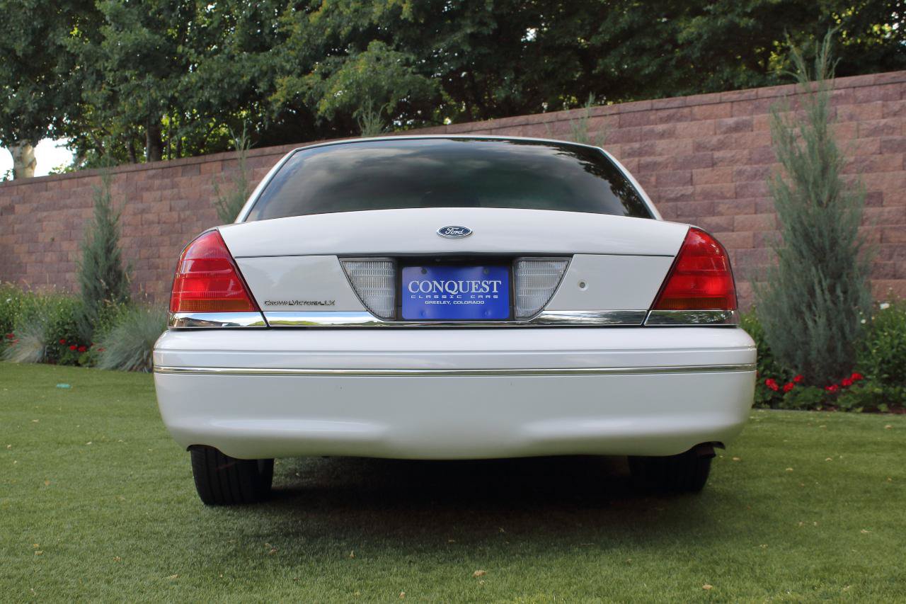 Used 1999 Ford Crown Victoria LX RWD image 26