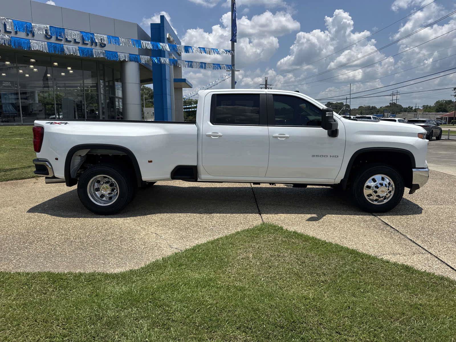 New 2026 Chevrolet Silverado 3500 LT AWD/4WD image 6
