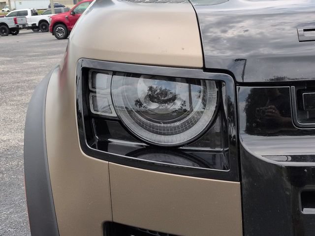Used 2022 Land Rover Defender 110 X AWD/4WD image 10