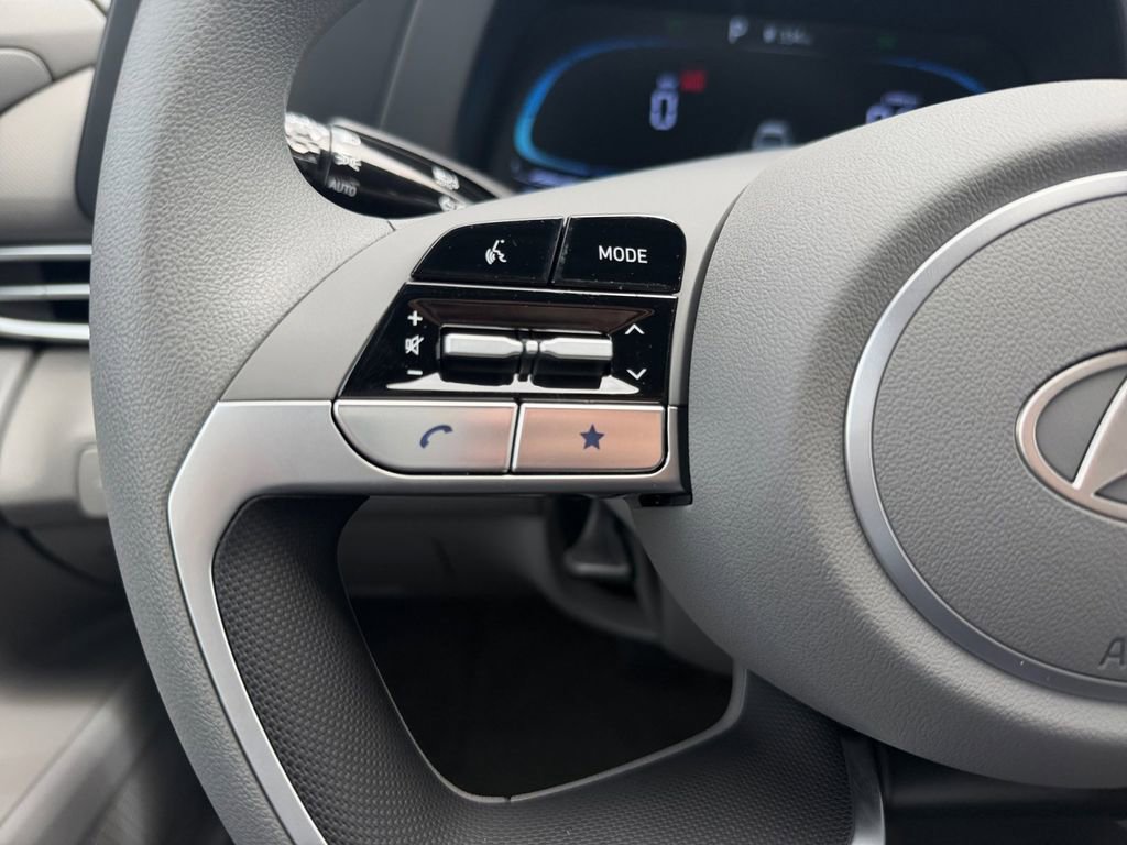 New 2026 Hyundai Elantra SE FWD image 20