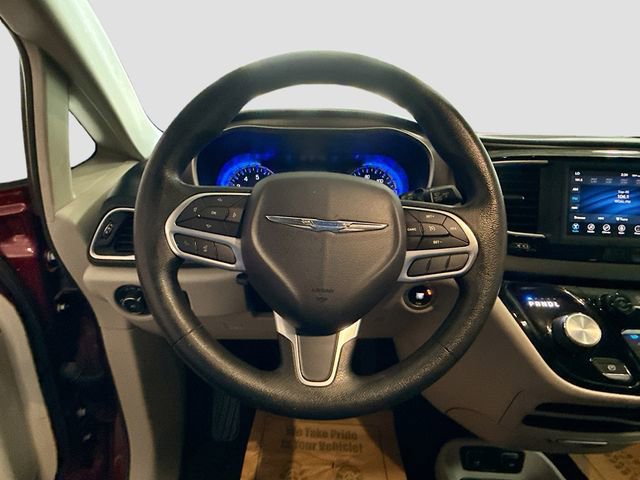 Used 2019 Chrysler Pacifica Touring Plus w/ Tire & Wheel Group image 12