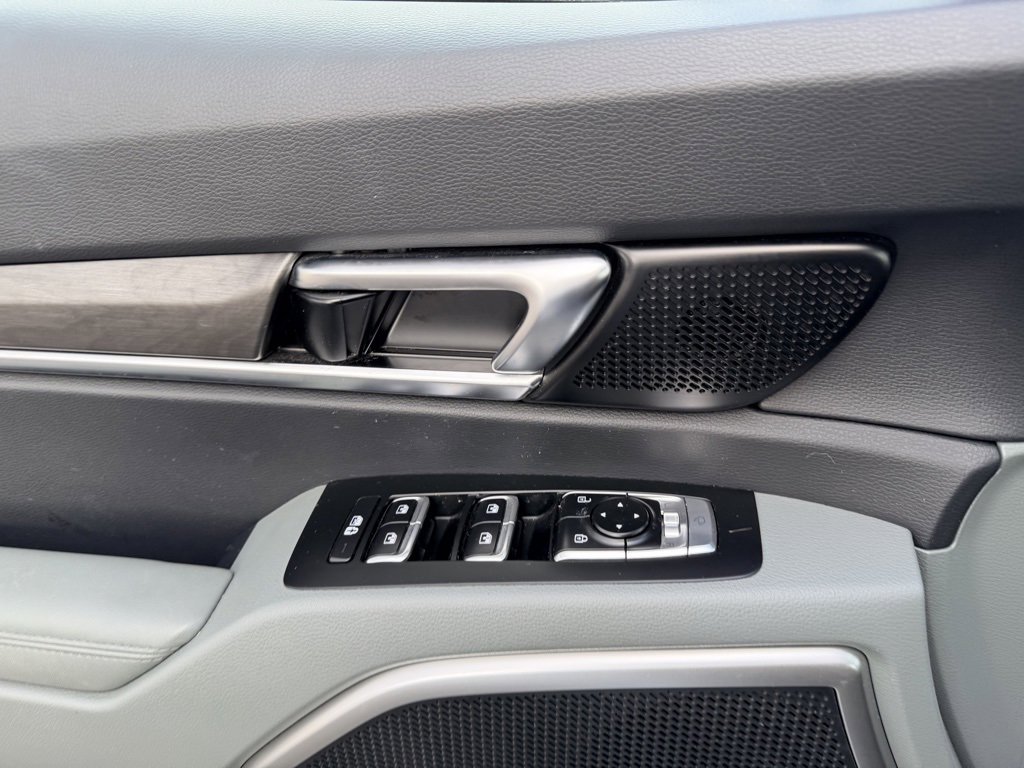 Used 2023 Kia Telluride EX X-Line image 22
