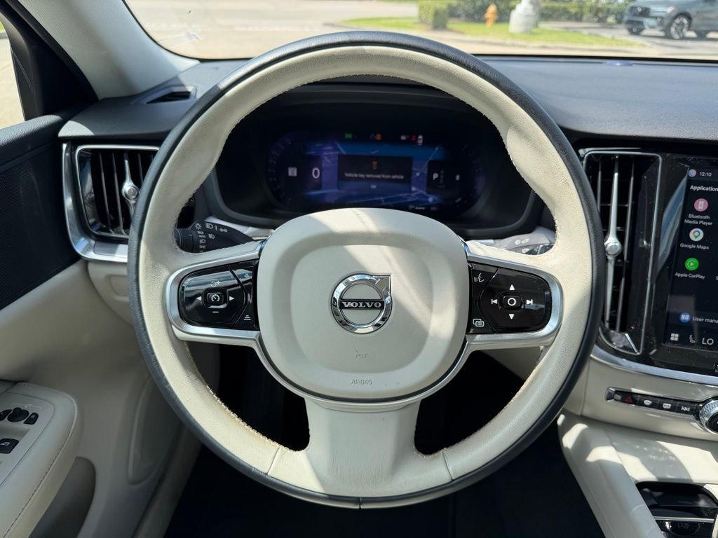 Used 2025 Volvo S60 B5 Core image 17