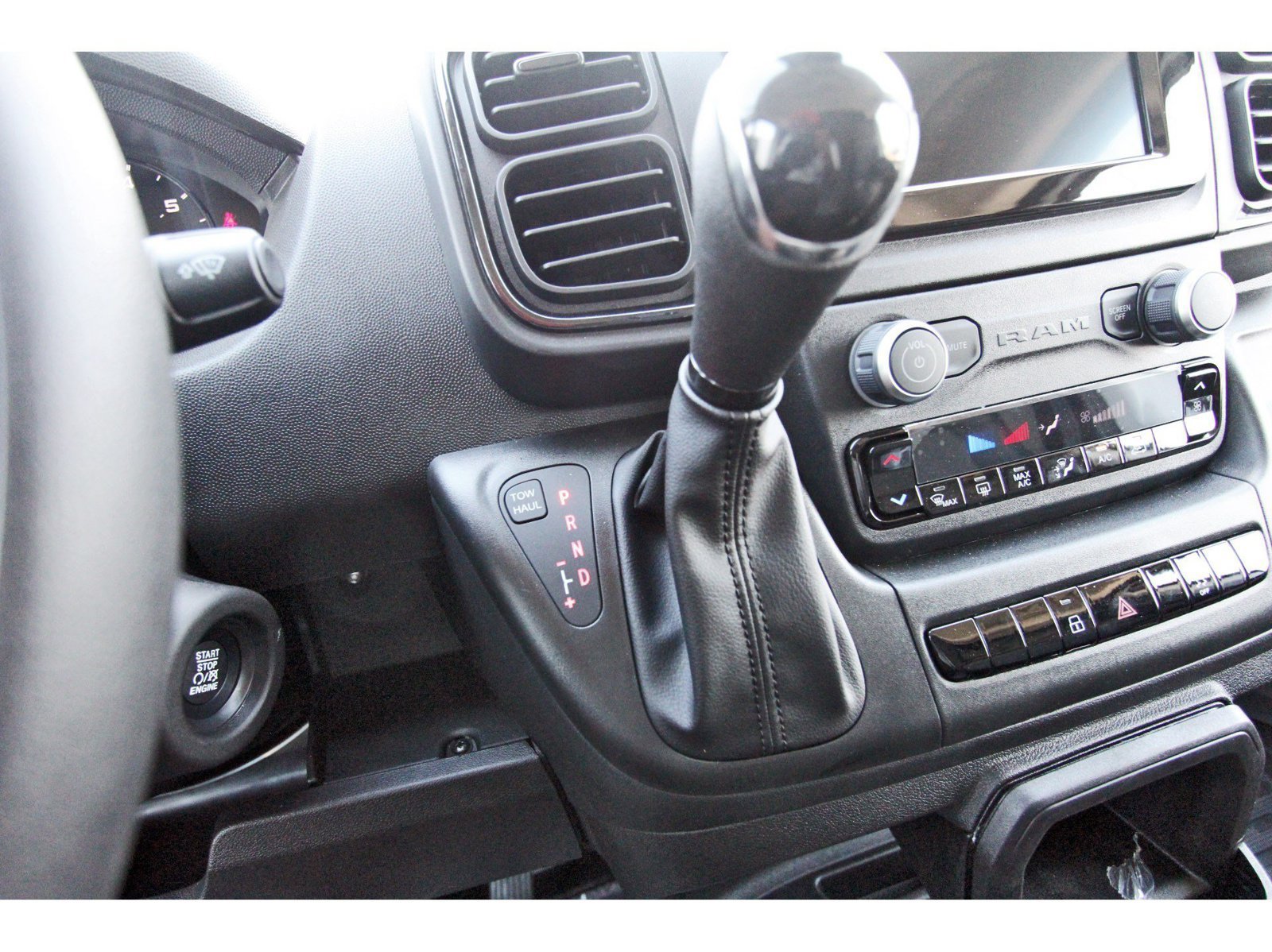 New 2026 RAM ProMaster 1500 w/ Convenience Group FWD image 21