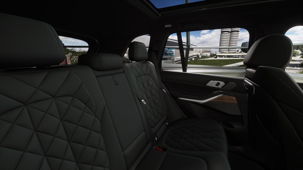 Used 2026 BMW X5 xDrive40i w/ M Sport Package image 37