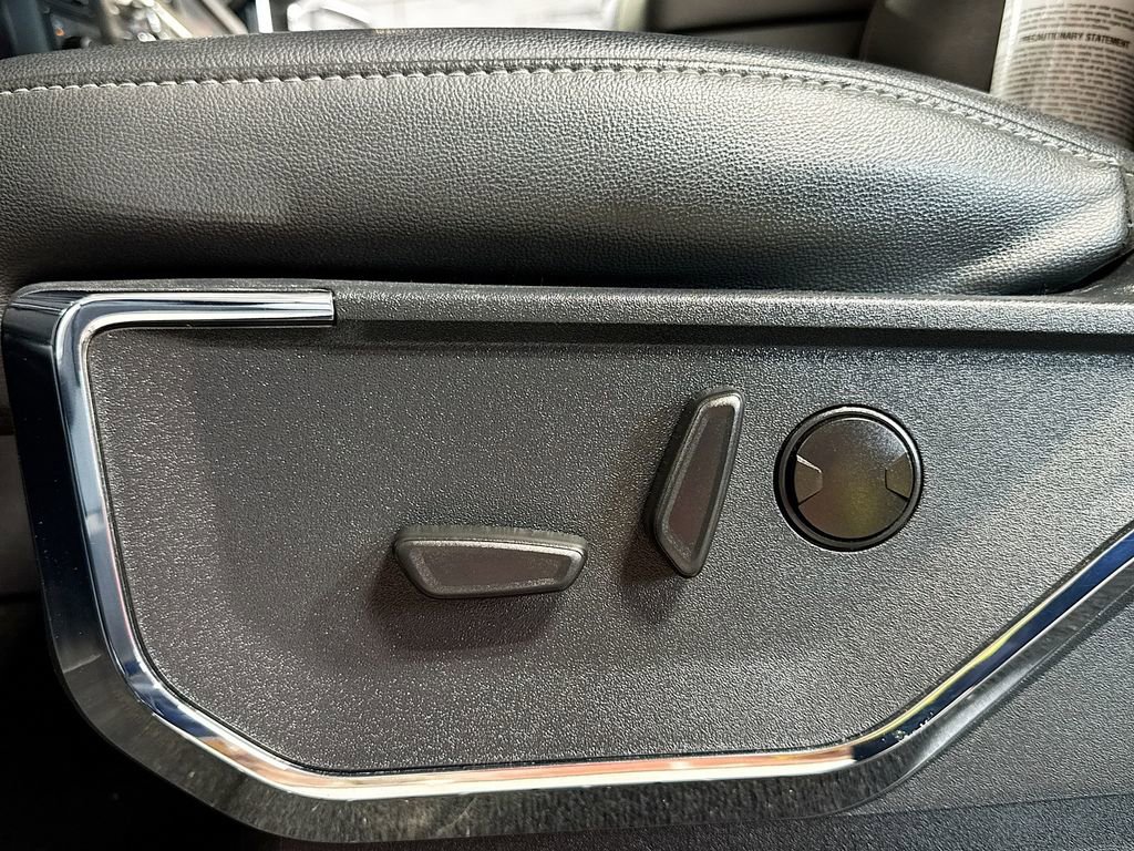 Used 2023 Ford F350 Lariat w/ Tow Technology Package AWD/4WD image 19