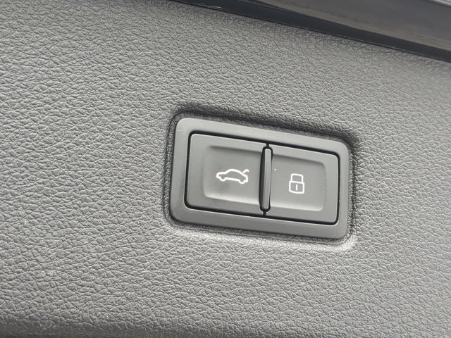 Used 2024 Audi Q7 2.0T Premium Plus w/ Premium Plus Package AWD/4WD image 15