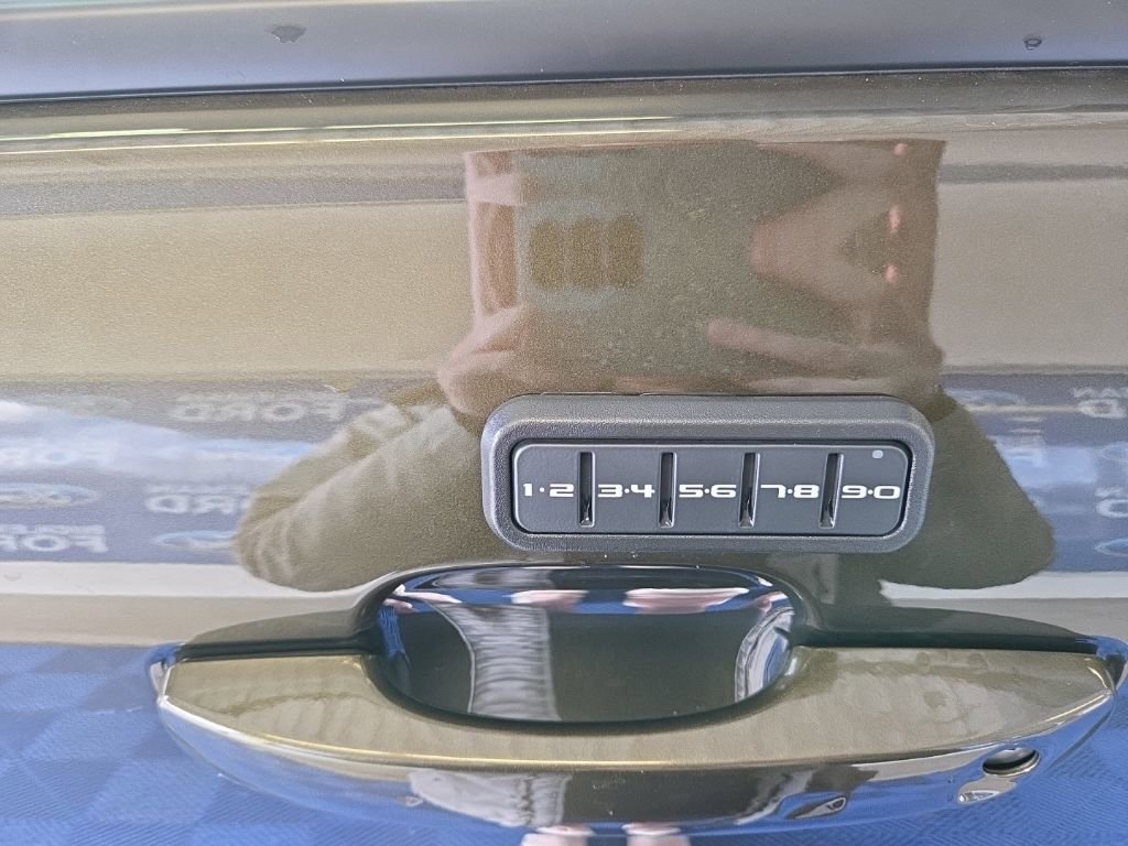 Used 2025 Ford Ranger Raptor image 8