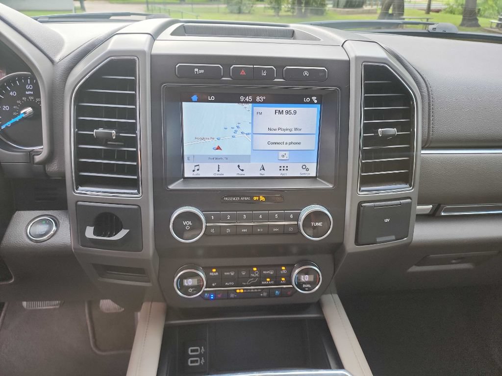 Used 2019 Ford Expedition XLT w/ Equipment Group 202A RWD image 24