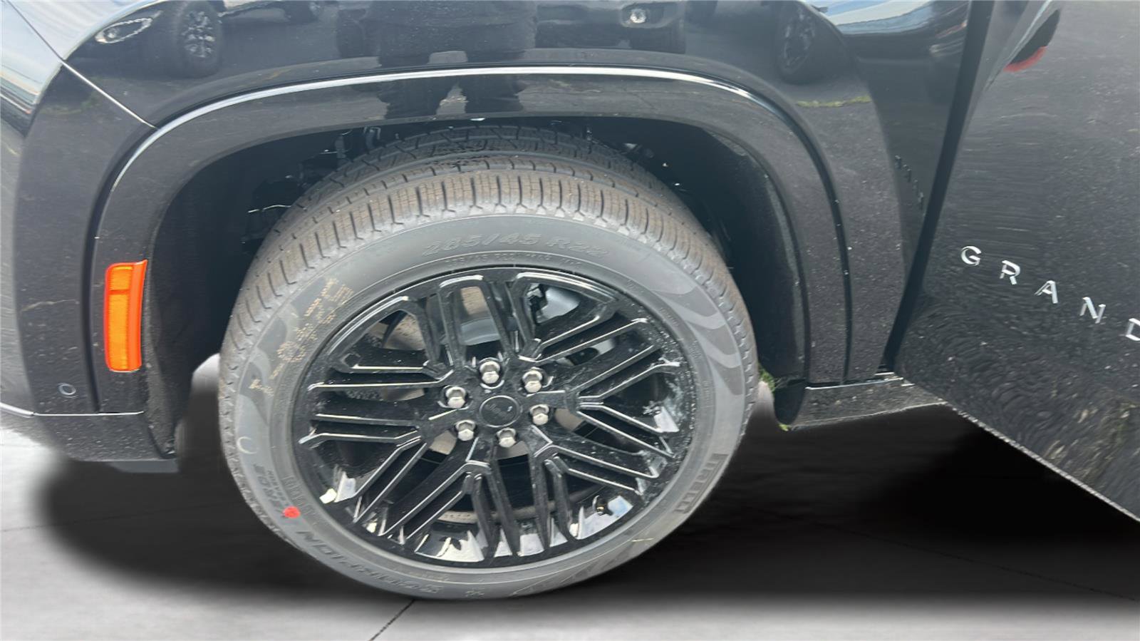 New 2026 Jeep Grand Wagoneer Limited AWD/4WD image 32