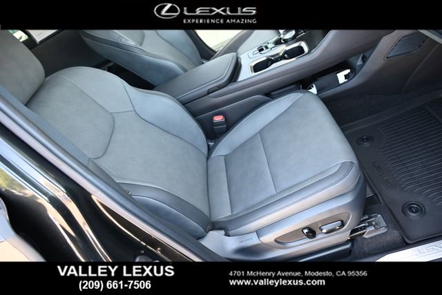 Certified 2023 Lexus RZ 450e Premium w/ Technology Package AWD/4WD image 13