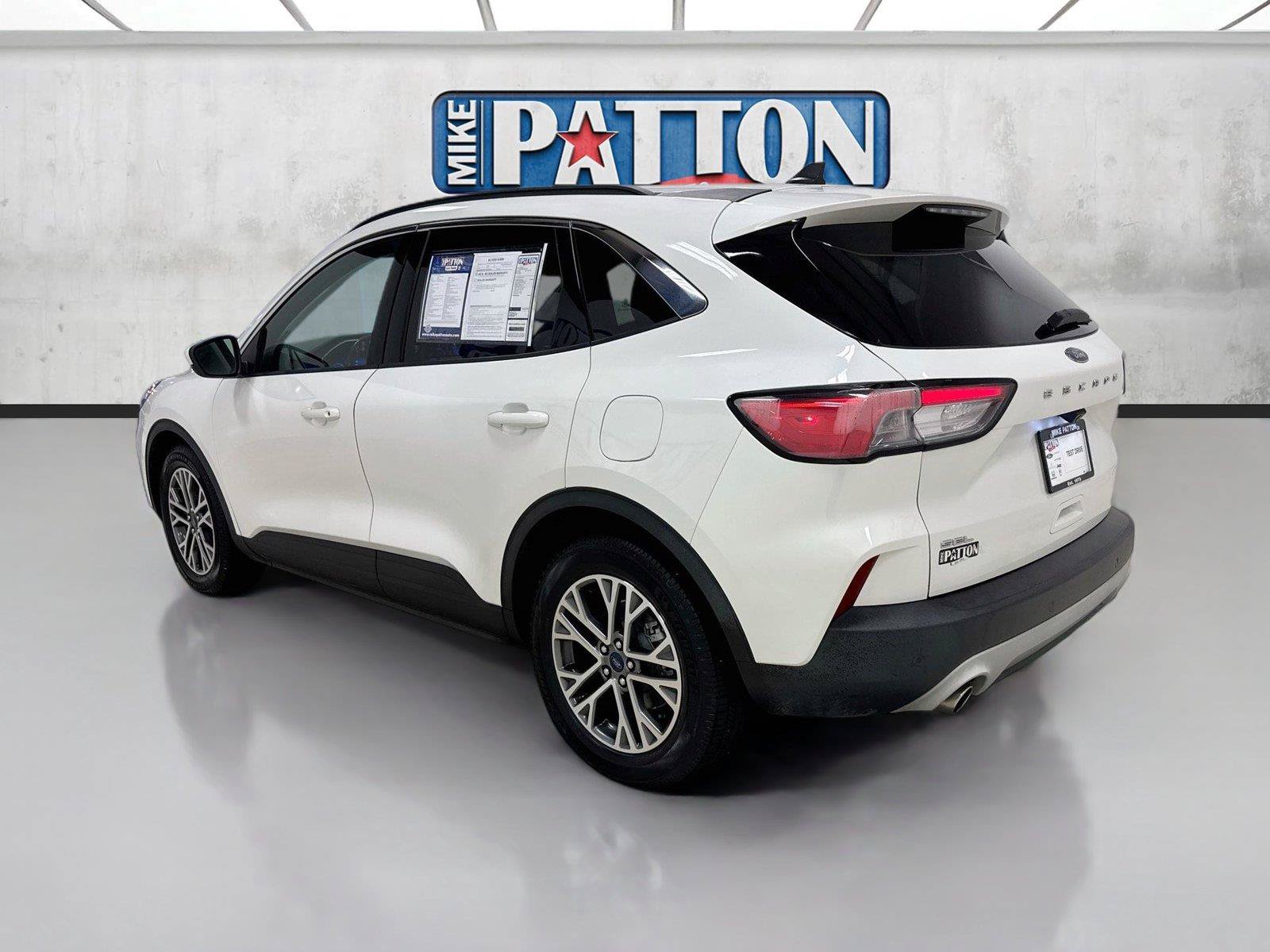Used 2021 Ford Escape SEL w/ Technology Package FWD image 5