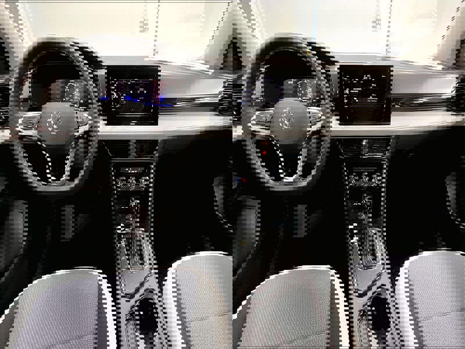 New 2026 Volkswagen Taos S image 7