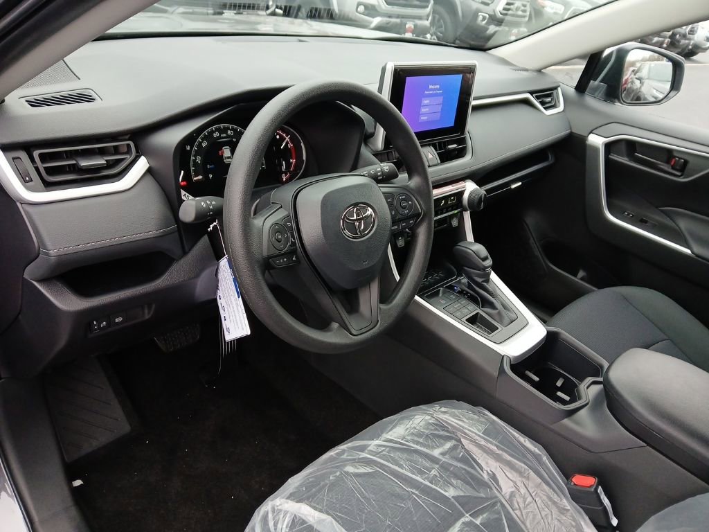 New 2025 Toyota RAV4 LE image 5