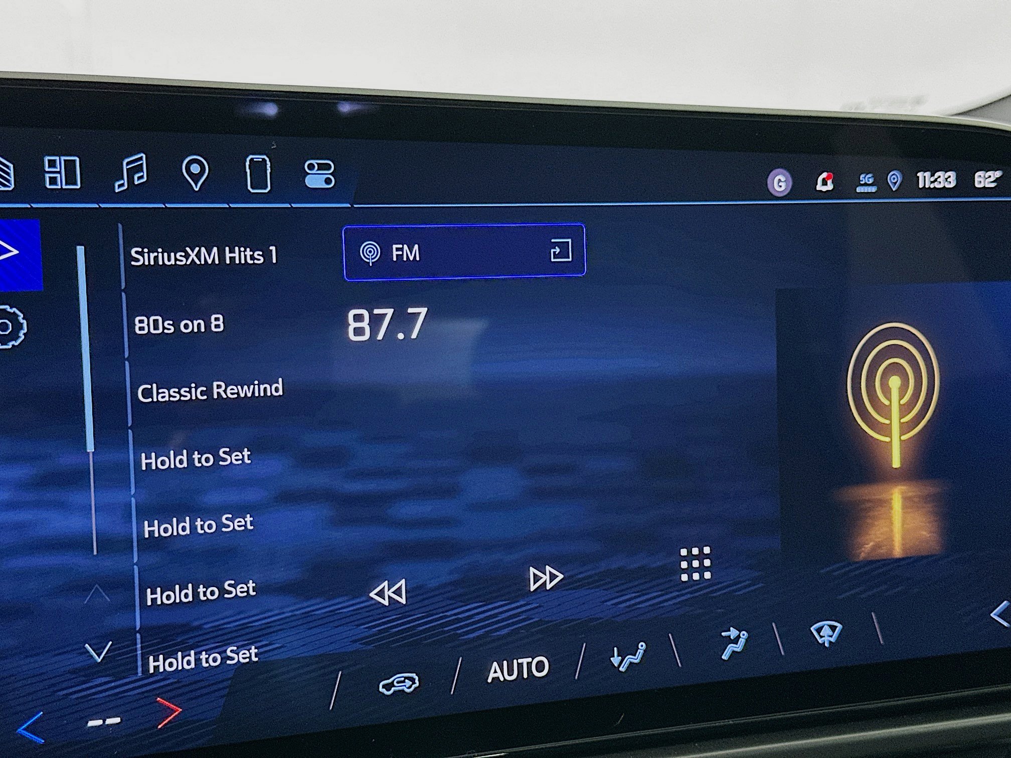 Used 2025 Chevrolet Equinox EV LT image 21