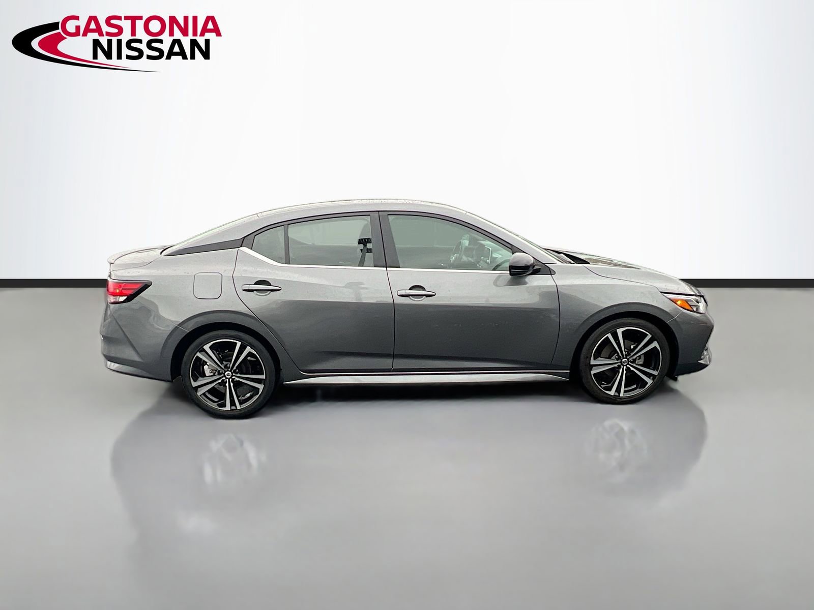 Used 2022 Nissan Sentra SR w/ Trunk Package image 10