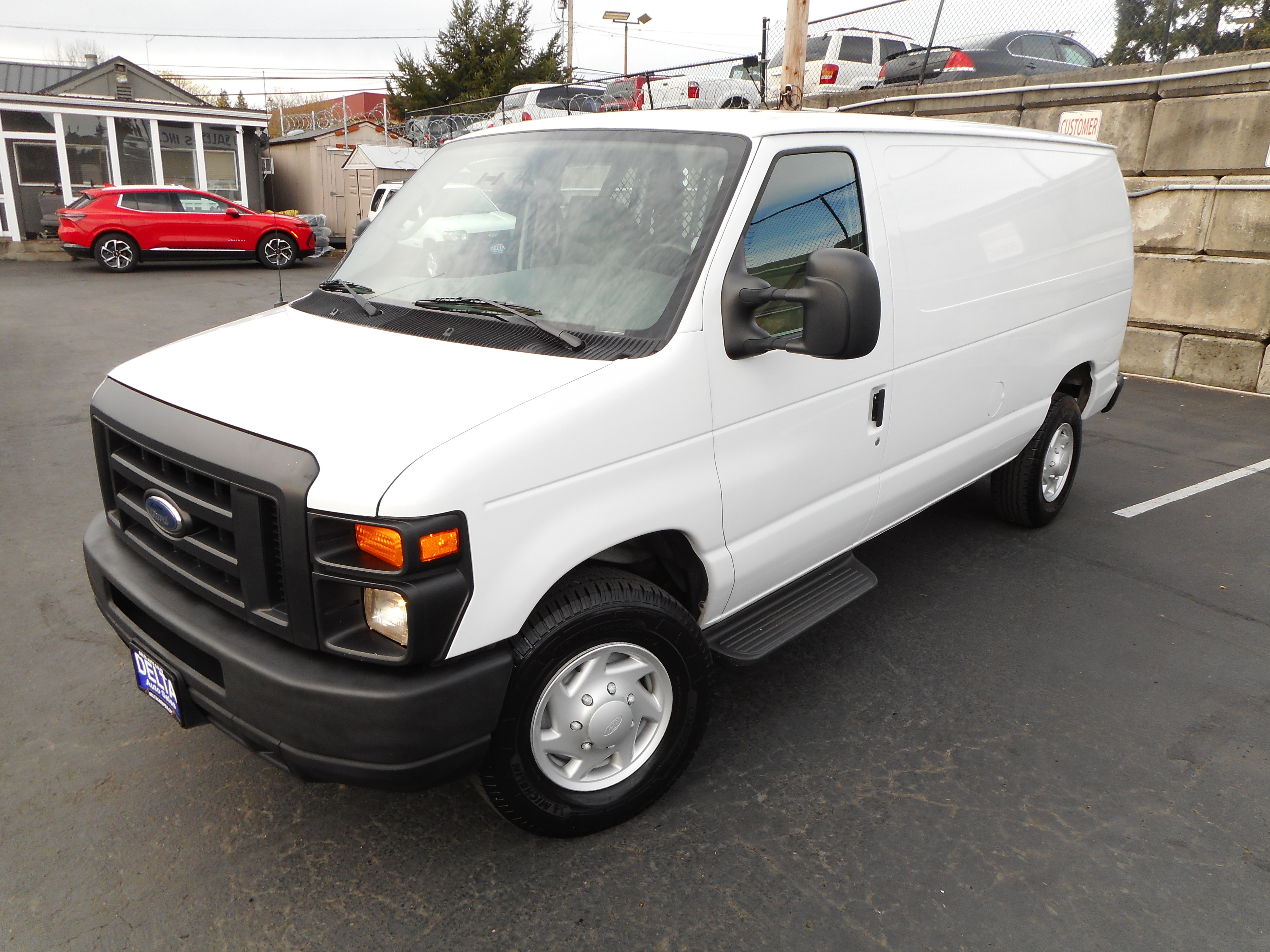 Used 2008 Ford E-350 and Econoline 350 Super Duty image 2