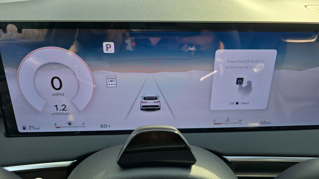 New 2026 Genesis GV70 2.5T Select AWD/4WD image 18