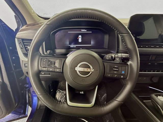 Used 2022 Nissan Rogue Platinum w/ Head-Up Display Package image 11