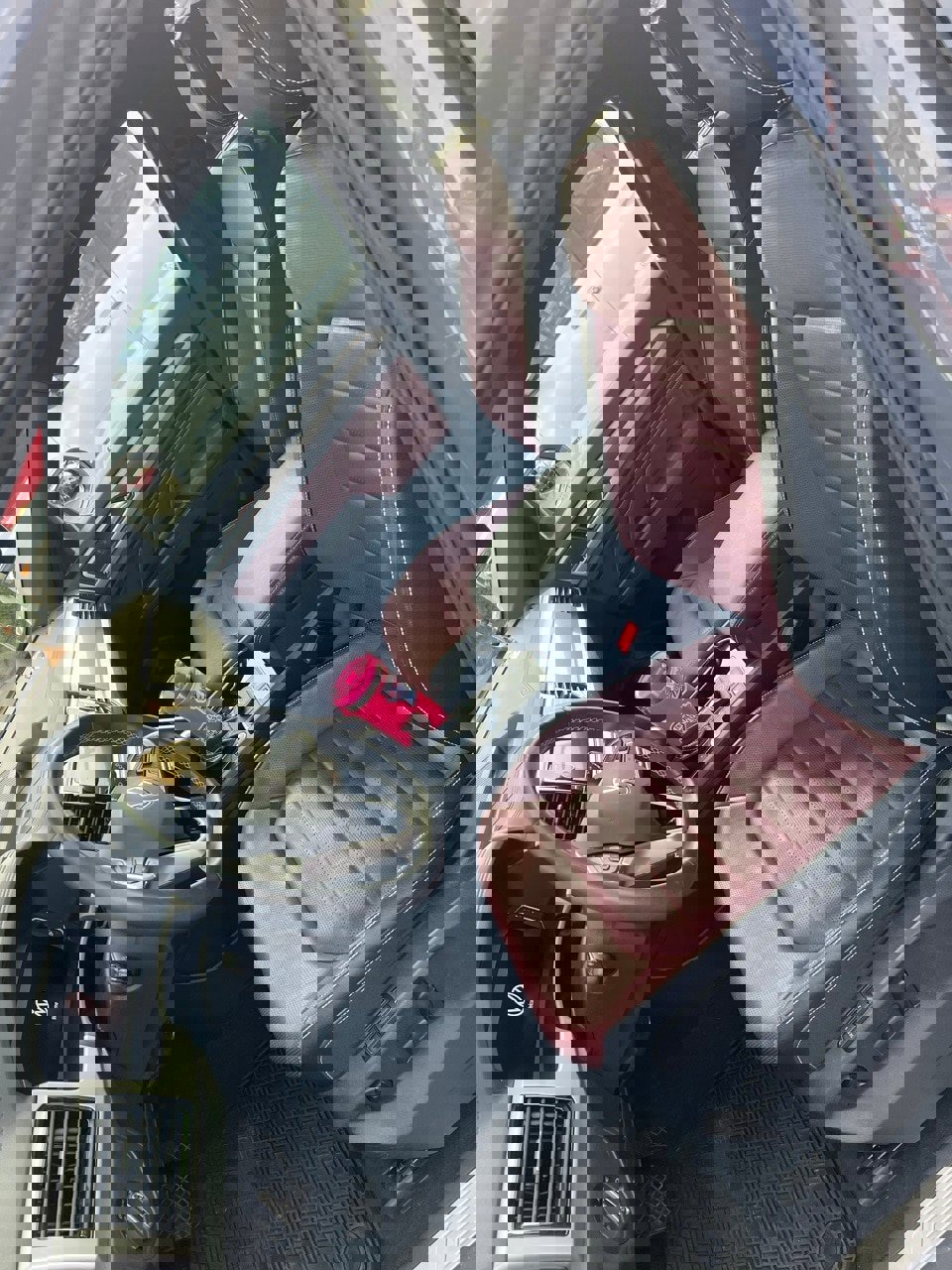 Used 2021 Volkswagen Atlas Cross Sport SEL Premium image 10