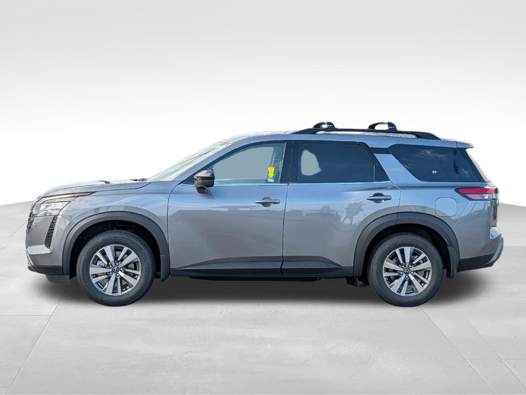 New 2026 Nissan Pathfinder SL FWD image 2