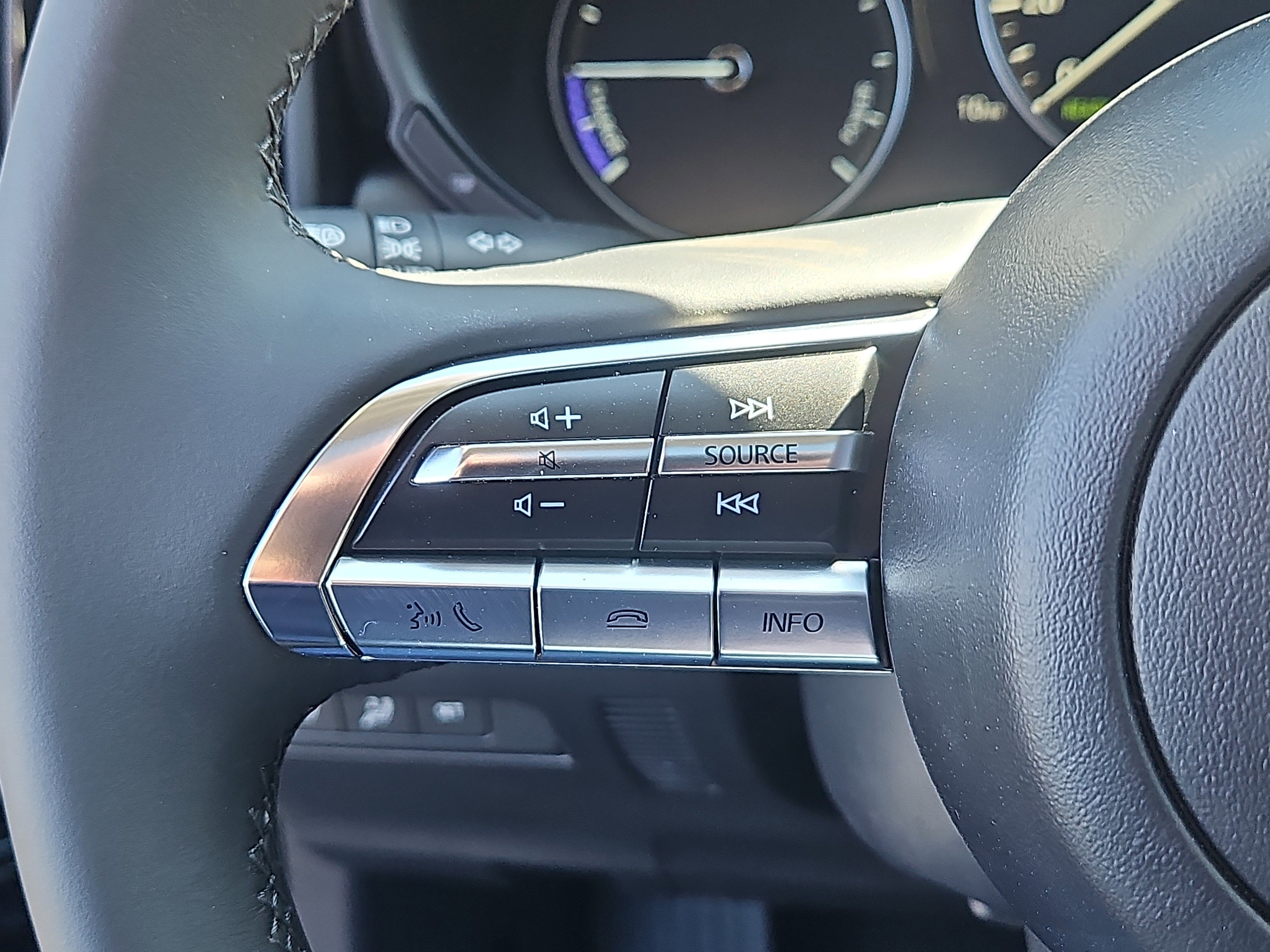 New 2026 MAZDA CX-50 AWD 2.5 Hybrid w/ Premium Pkg image 16