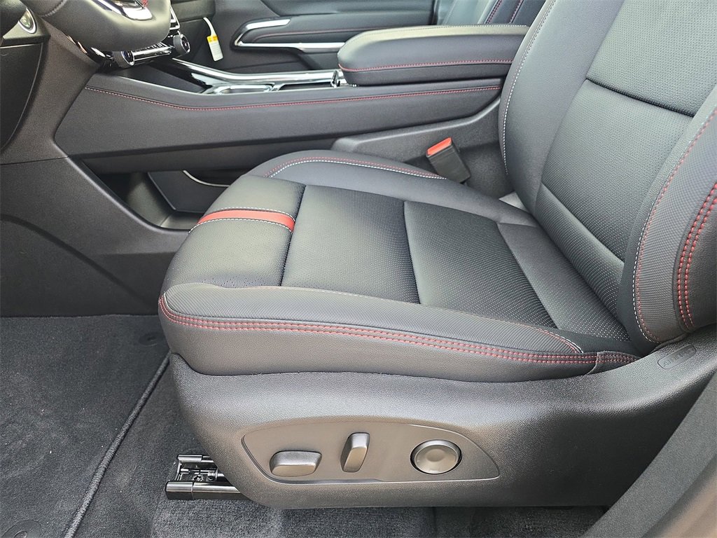 New 2026 Chevrolet Traverse RS image 30