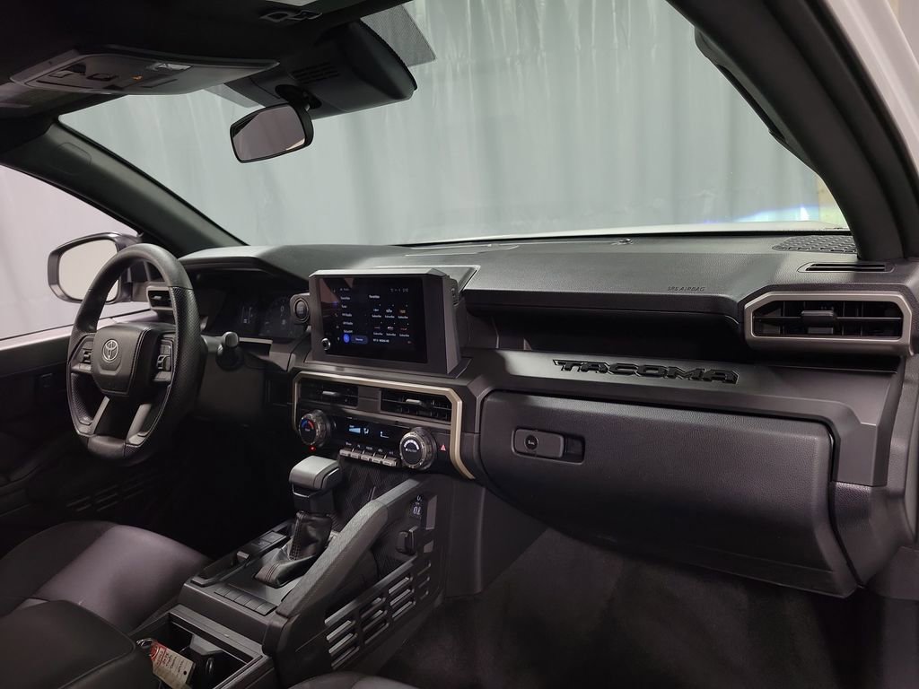 Used 2025 Toyota Tacoma SR image 25