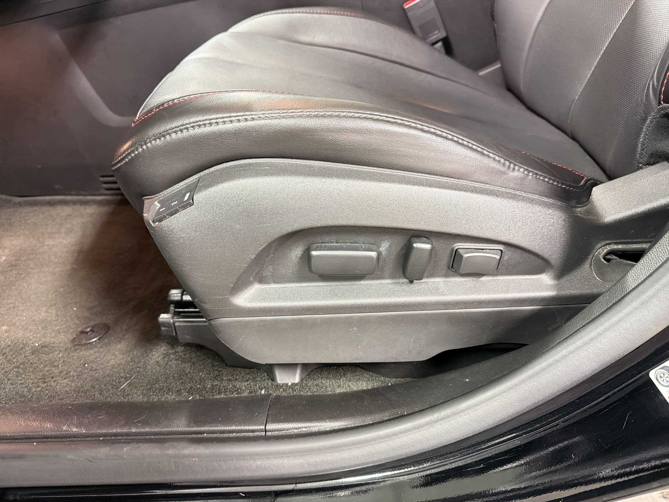 Used 2016 Chevrolet Equinox LTZ image 13