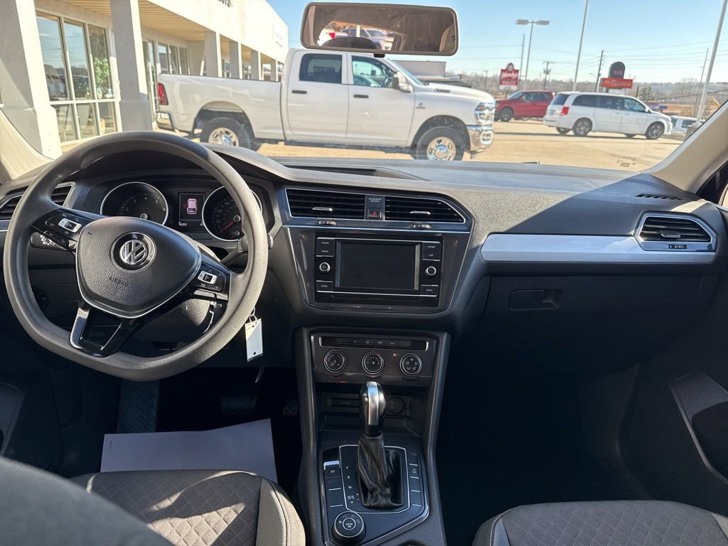 Used 2021 Volkswagen Tiguan S image 12