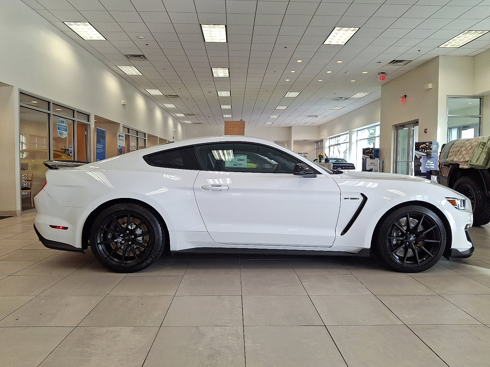 Used 2017 Ford Mustang Shelby GT350 w/ Electronics Package image 12