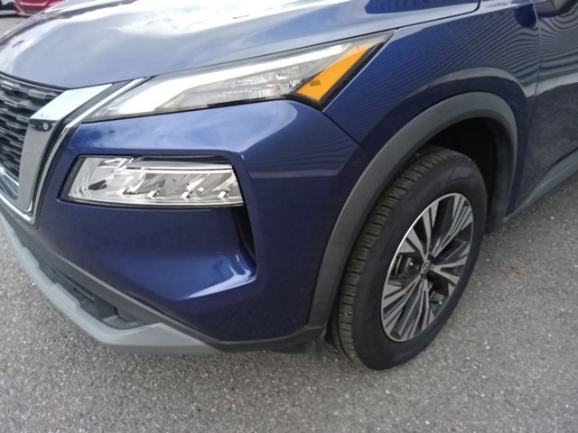 Used 2023 Nissan Rogue SV image 9