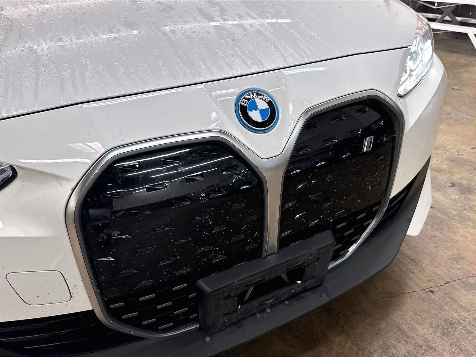 Used 2024 BMW i4 eDrive35 w/ Premium Package RWD image 32