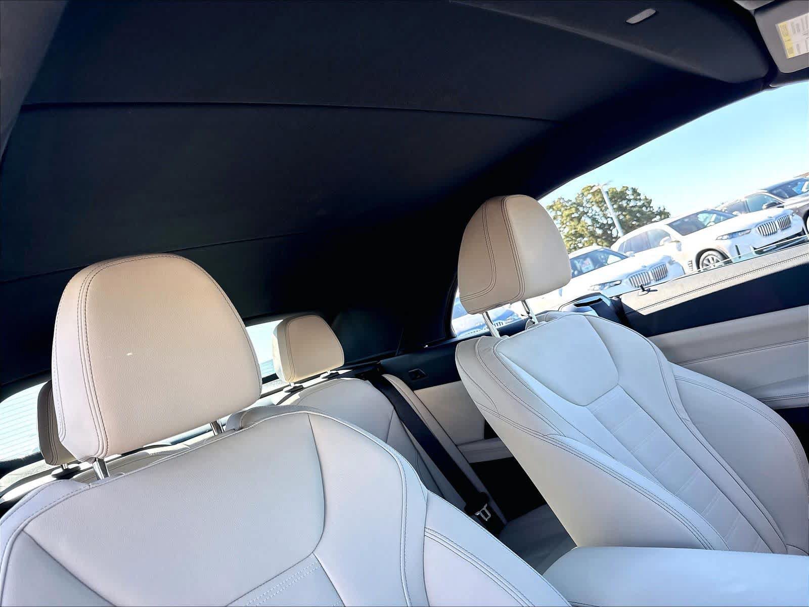 Used 2025 BMW M440i Convertible w/ Premium Package RWD image 28