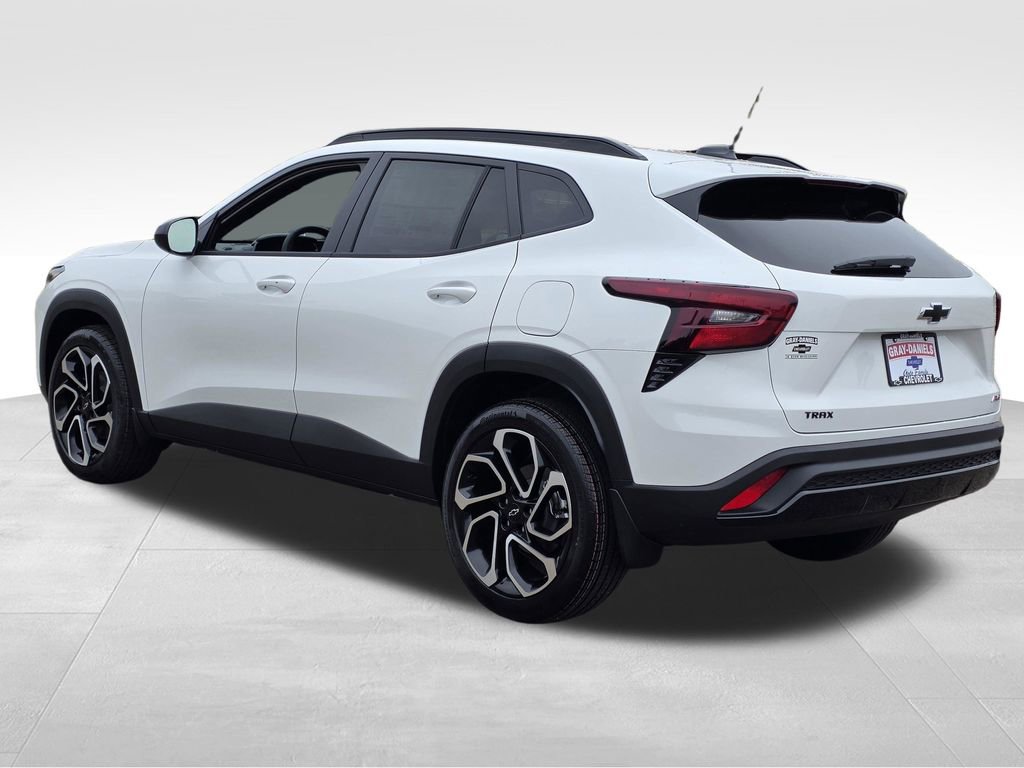 New 2026 Chevrolet Trax RS w/ Sunroof Package FWD image 9