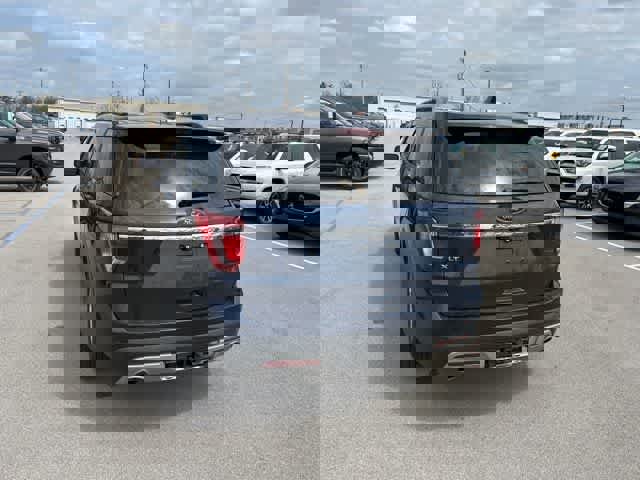 Used 2017 Ford Explorer XLT w/ Equipment Group 202A image 17