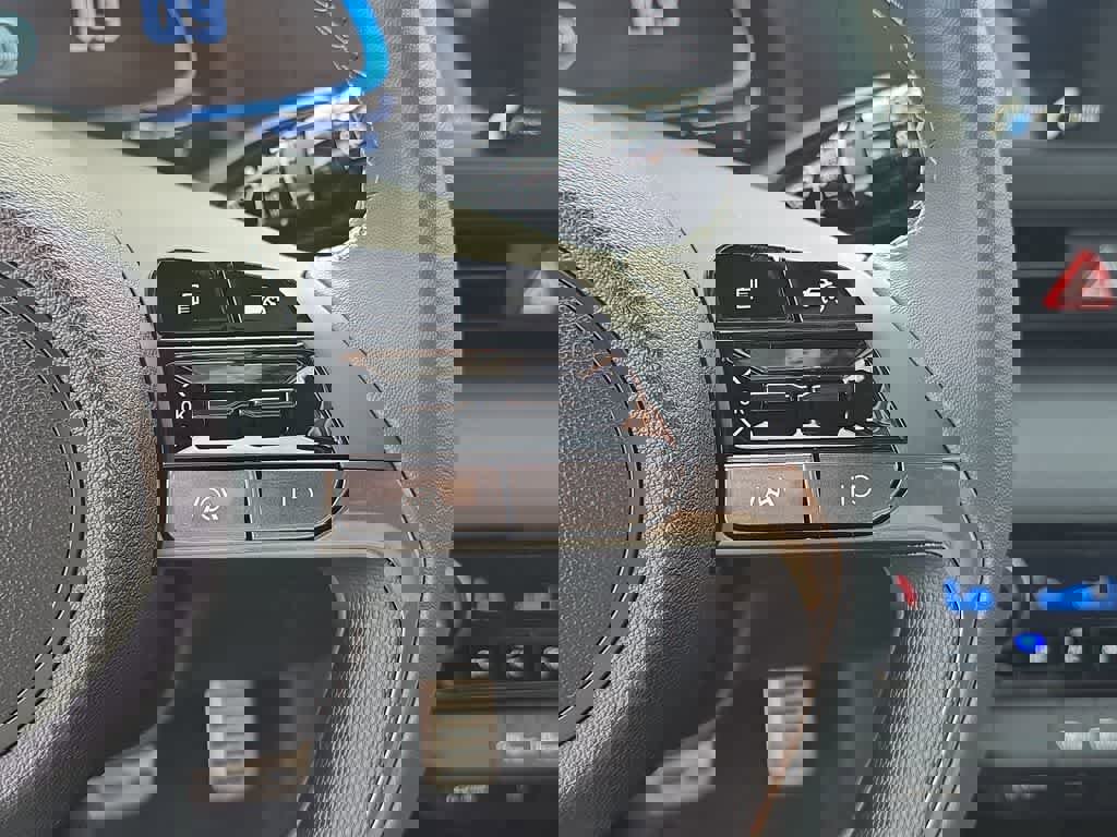 New 2026 Hyundai Elantra Sport FWD image 24