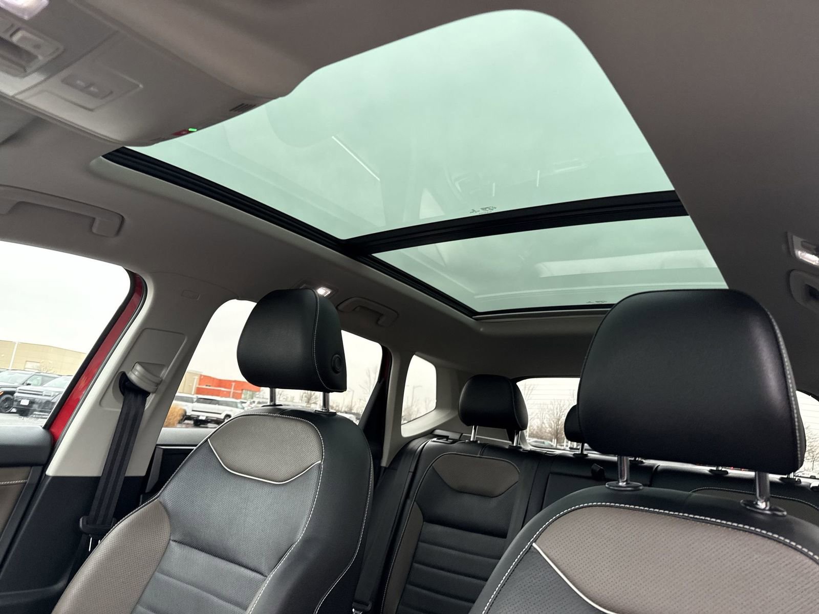 Used 2023 Volkswagen Taos SEL image 25