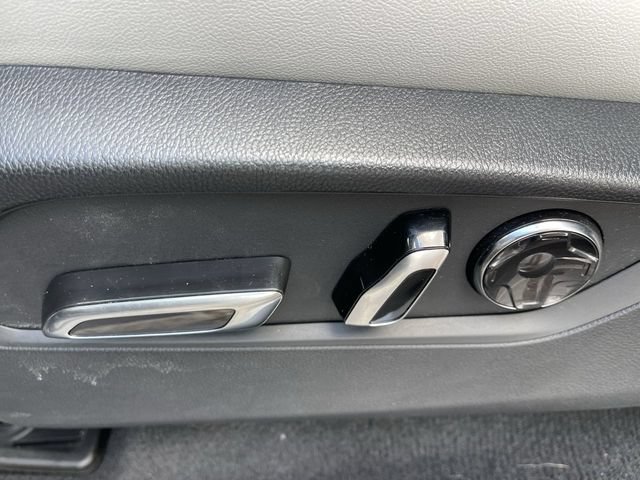 Used 2023 Acura MDX SH-AWD w/ Technology Package image 12