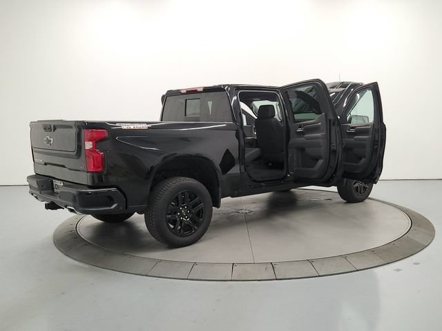 Used 2026 Chevrolet Silverado 1500 LT Trail Boss w/ LT Trail Boss Premium Package AWD/4WD image 16