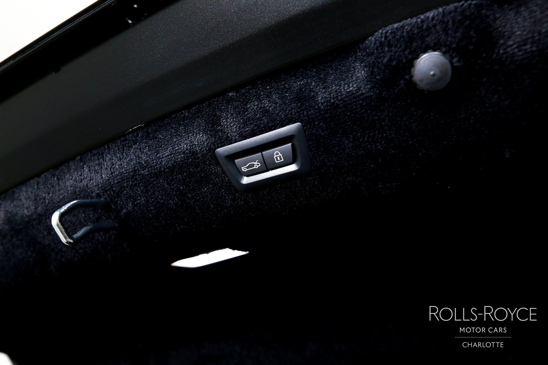 New 2027 Rolls-Royce Phantom Sedan RWD image 29