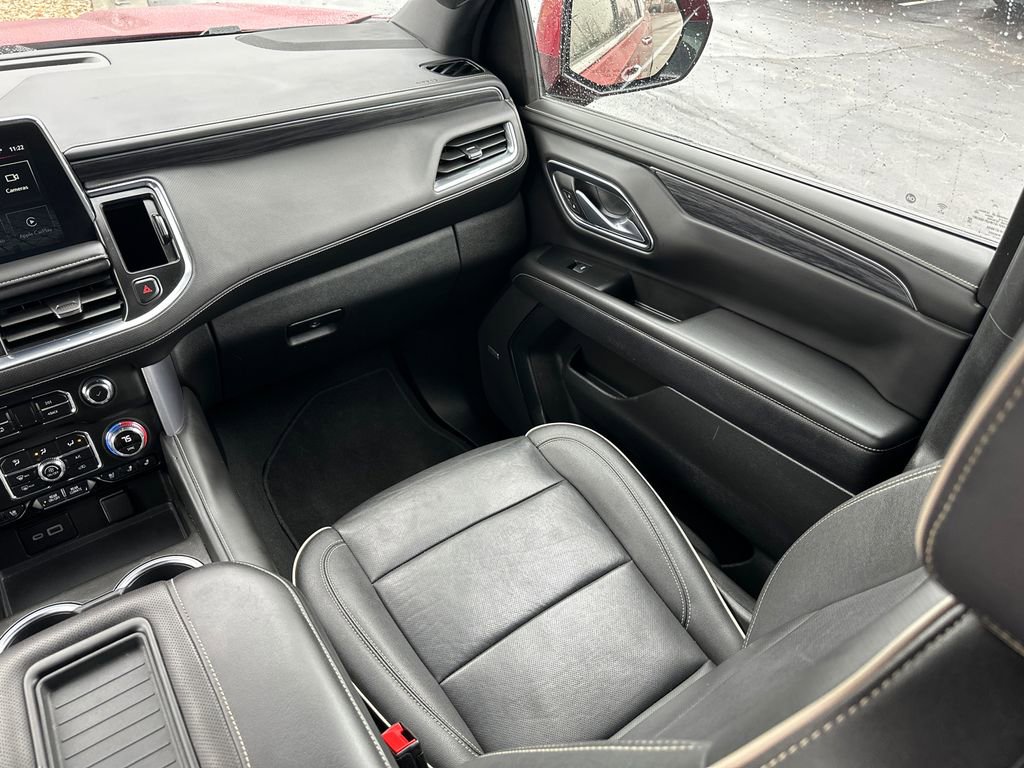 Used 2024 GMC Yukon XL SLT image 18