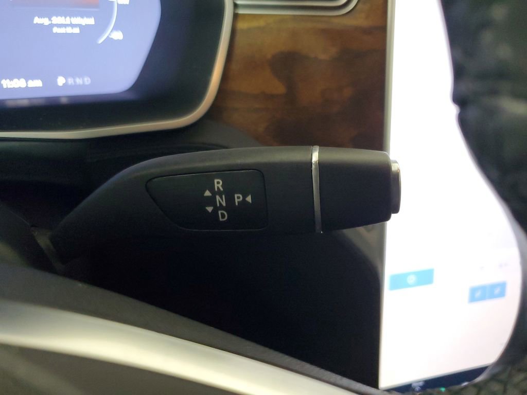 Used 2018 Tesla Model S 75D AWD/4WD image 32