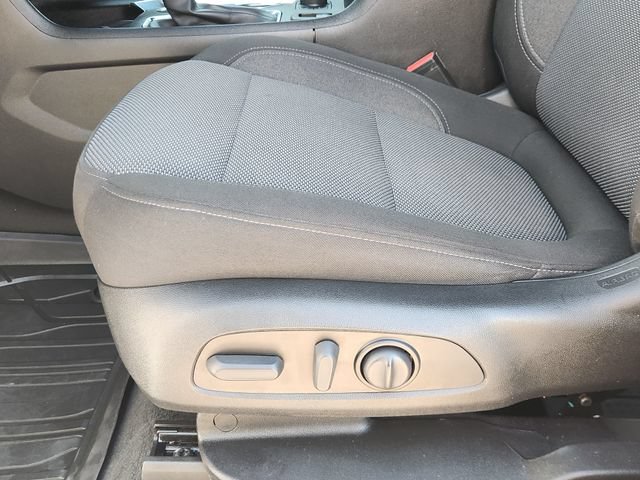 Used 2023 Chevrolet Traverse LT FWD image 22