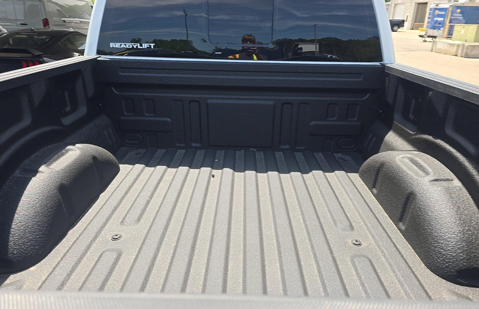 Used 2025 Ford F150 Lariat AWD/4WD image 15