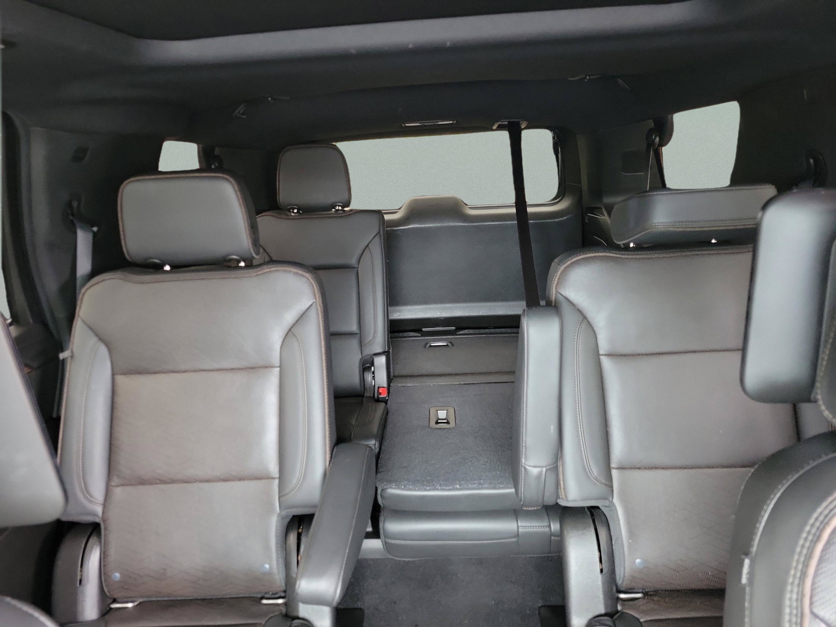 Used 2021 Chevrolet Tahoe High Country w/ Premium Package AWD/4WD image 21